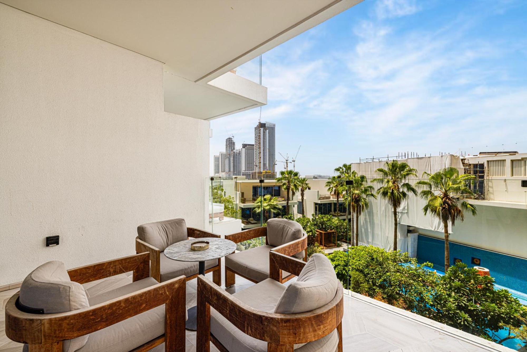 Daniels Five Palm 2br With Garden View Dubaï