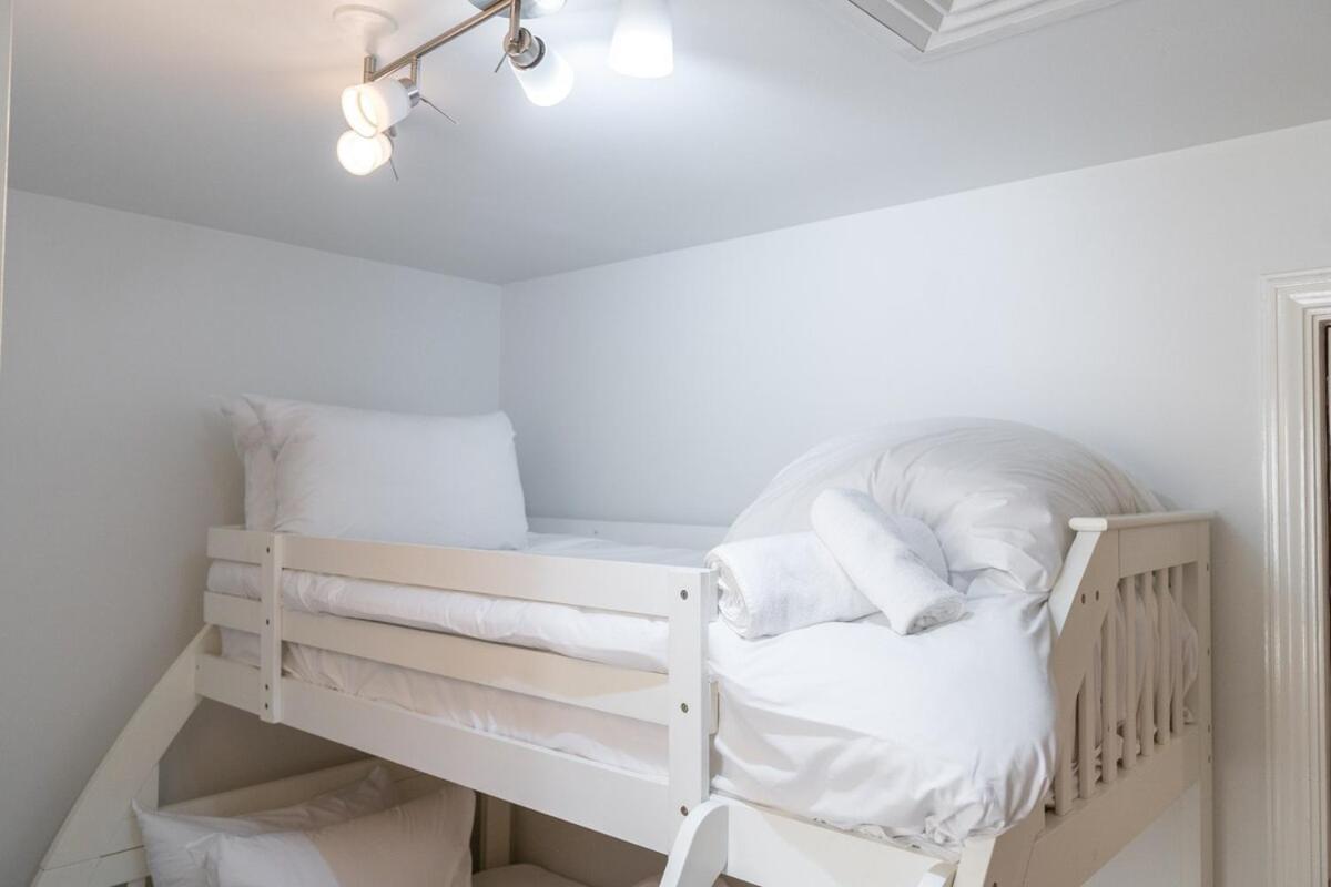 Feriehus Stylish Pad Right By The Beach Dubai