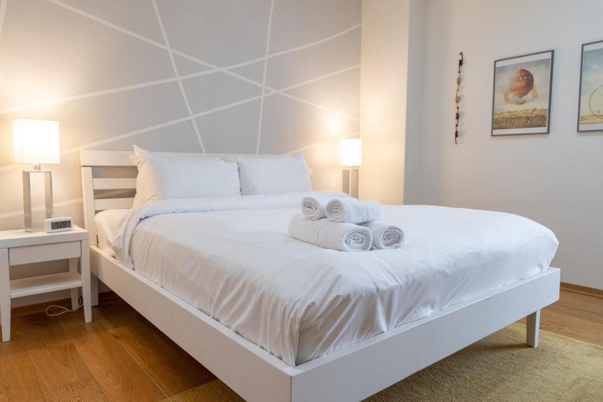 Stylish Pad Right By The Beach Feriehus