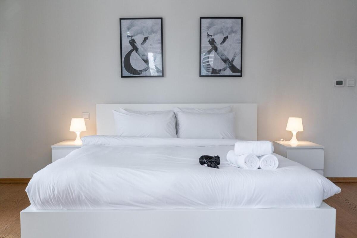Stylish Pad Right By The Beach Feriehus