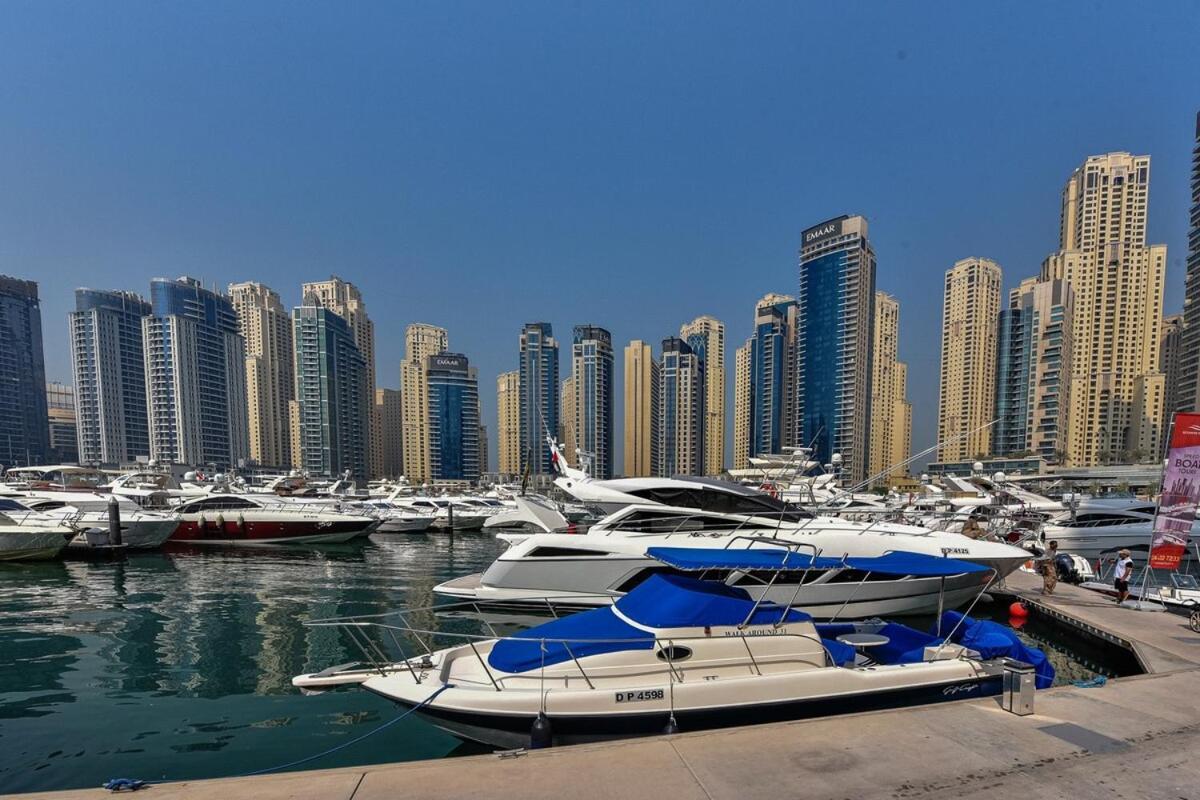 Luxurious And Minimalist 3br In Marina Apartment Dubai