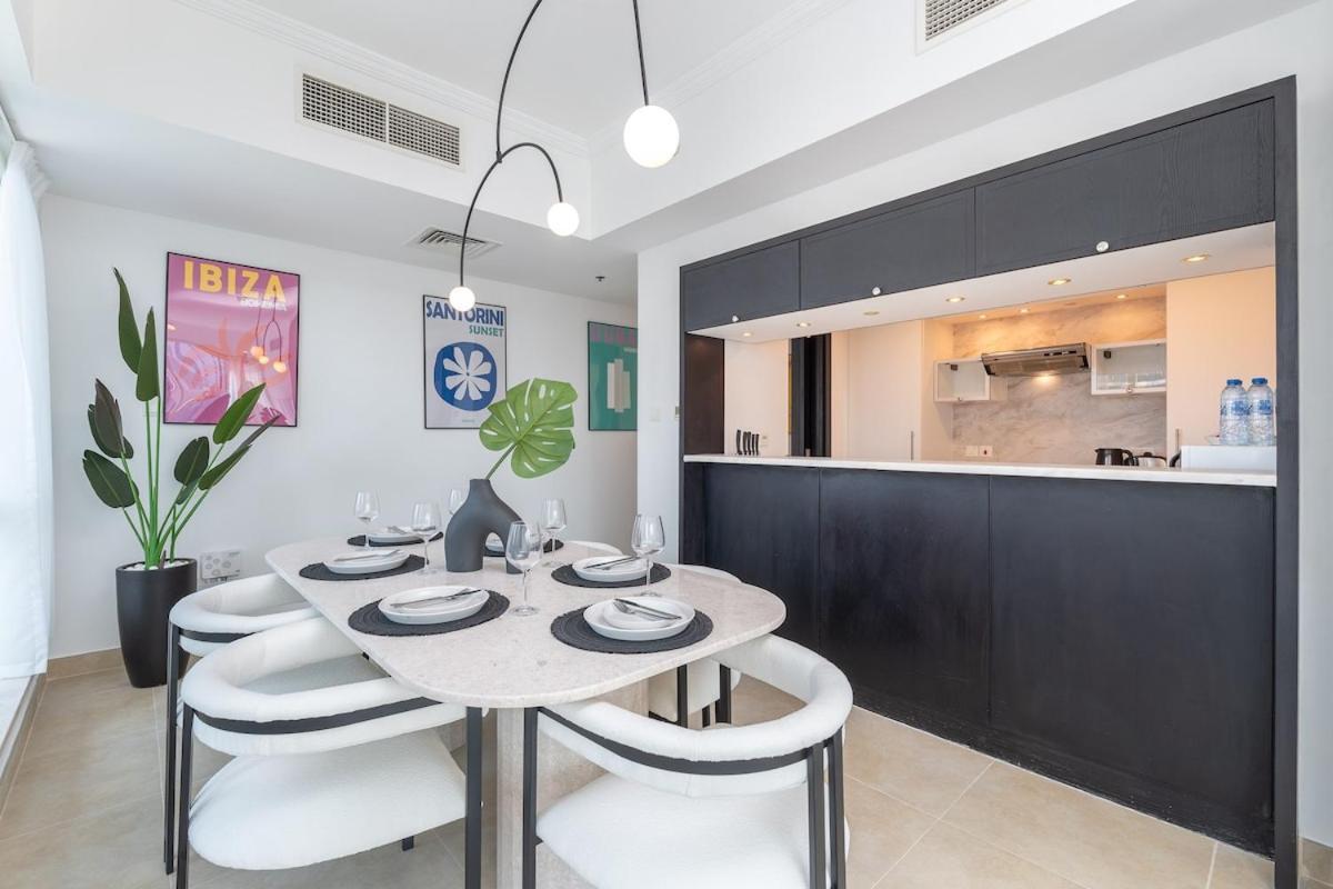 Apartment Luxurious And Minimalist 3br In Marina Dubai