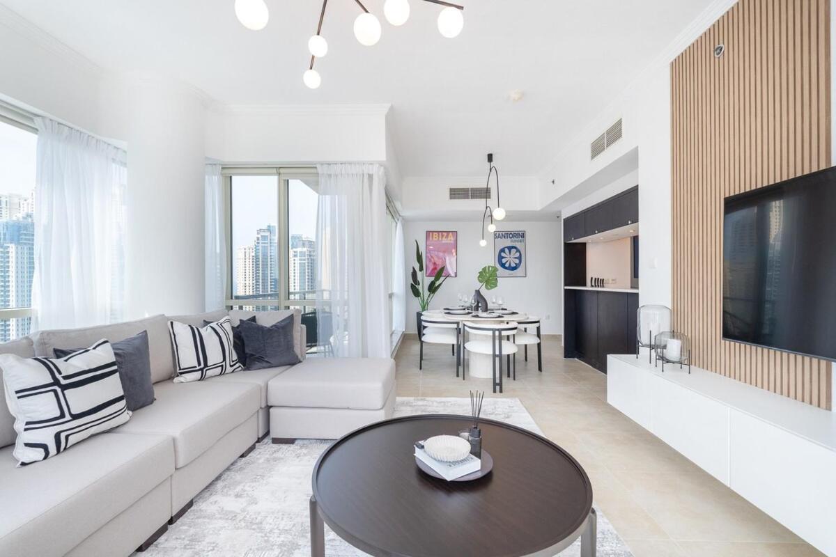Apartment Luxurious And Minimalist 3br In Marina *