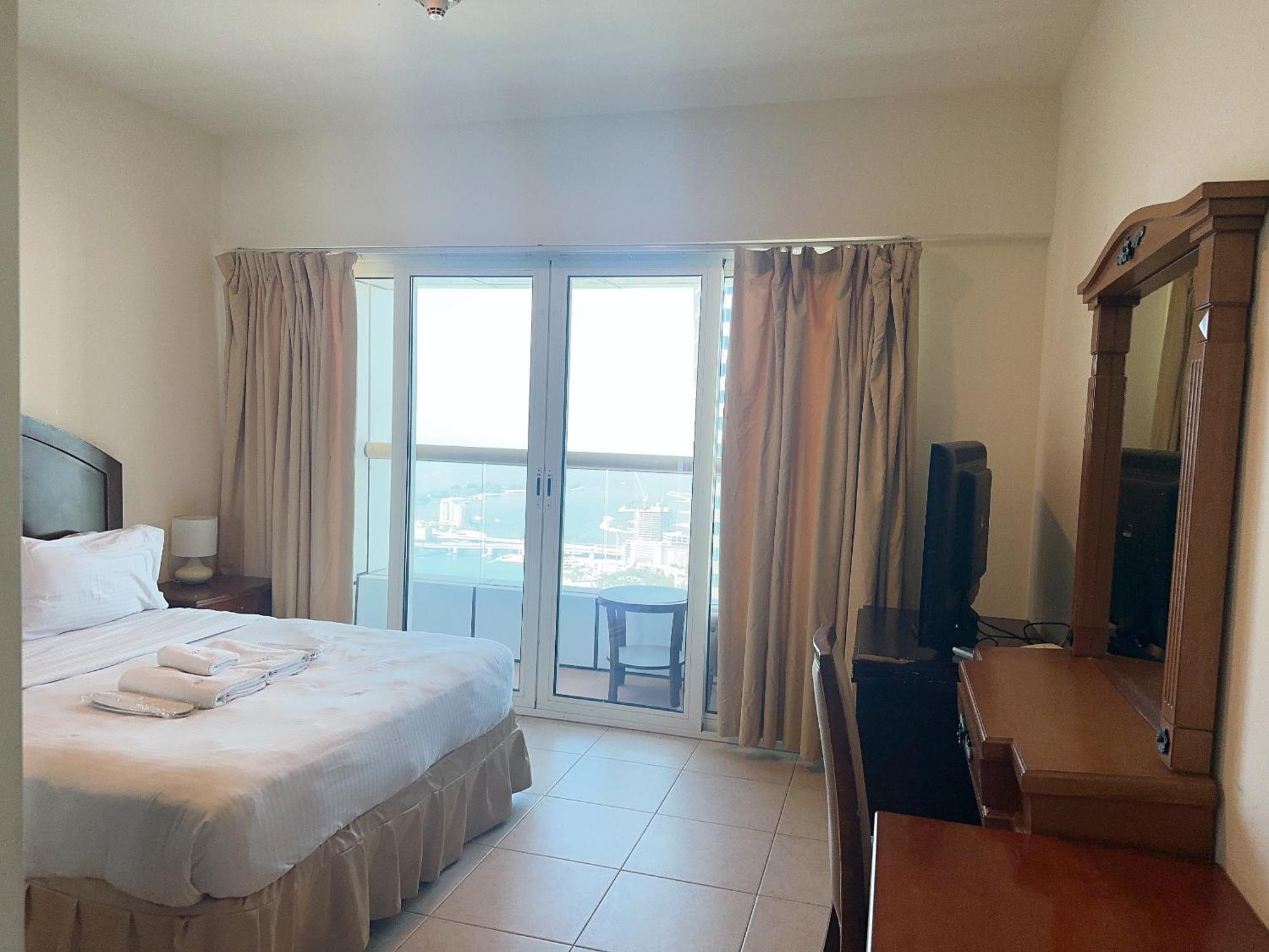 Gazde/Camere de închiriat Ensuite In Coliving In Marina Dubai