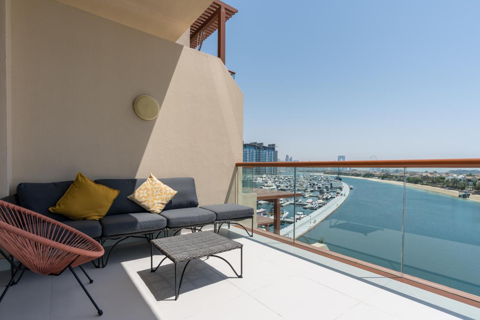 New! Luxurious With Breath-taking Palm Views *