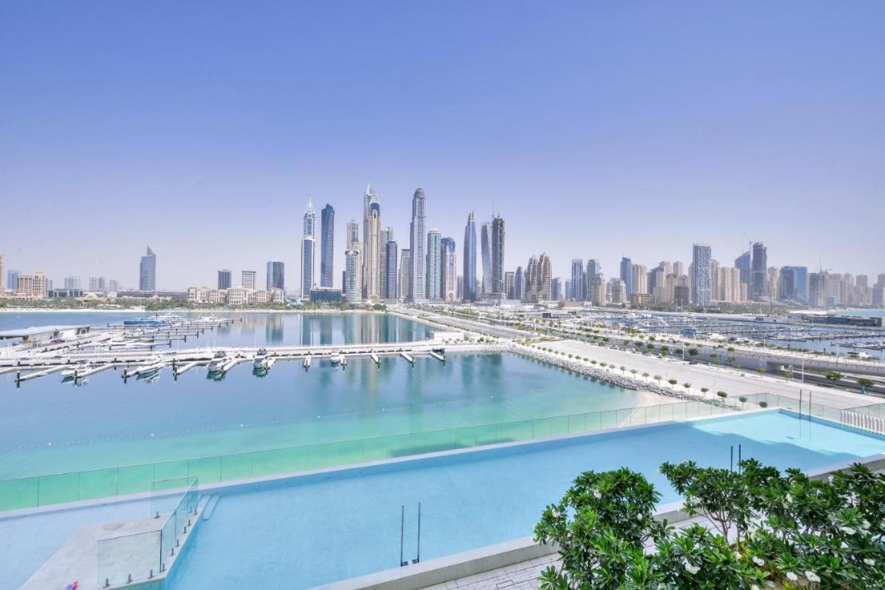 Marina Skyline View & Harbour Beachfront Appartement