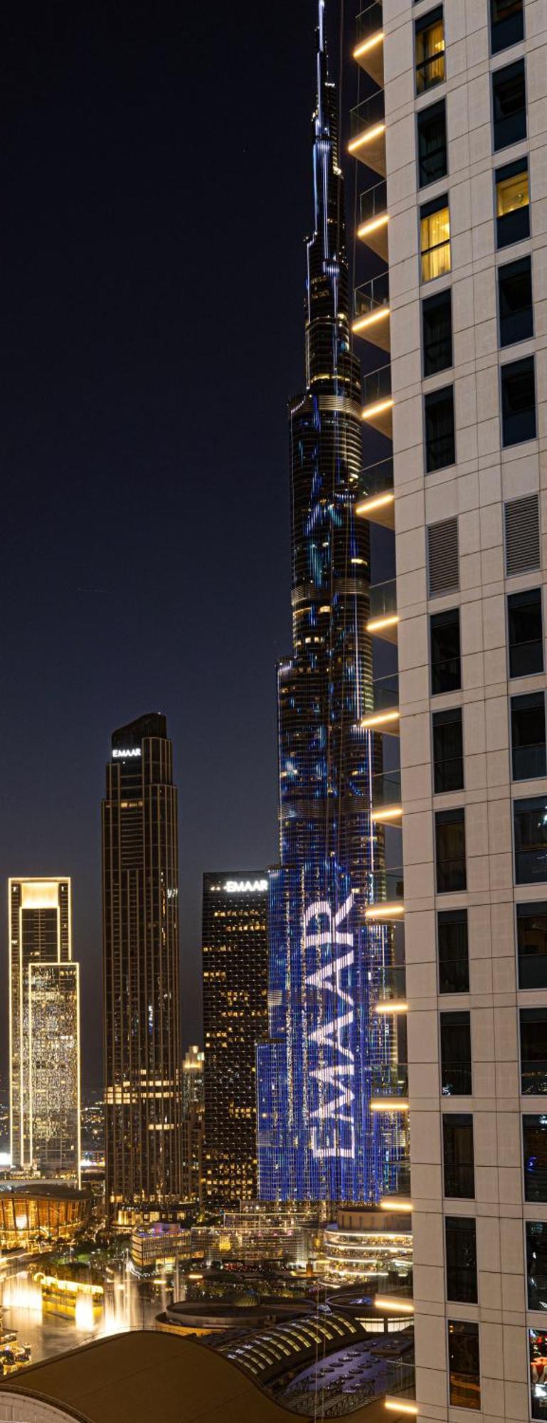 2 Minute Walk To Mall - 3 Bedroom Burj Khalifa View With Pool And Apartment Dubai