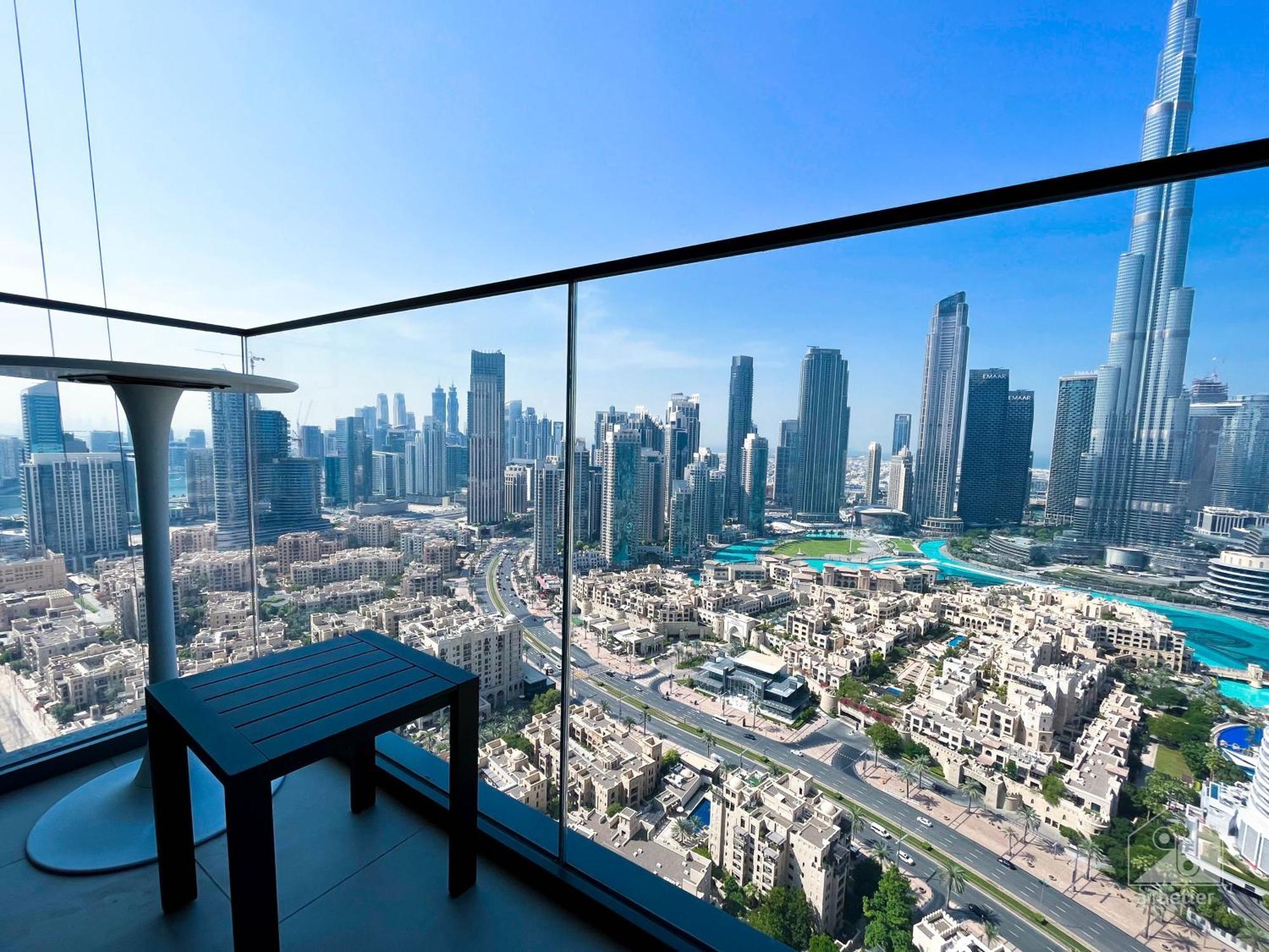 Prestigious Burj Royale Luxury Downtown Dubai
