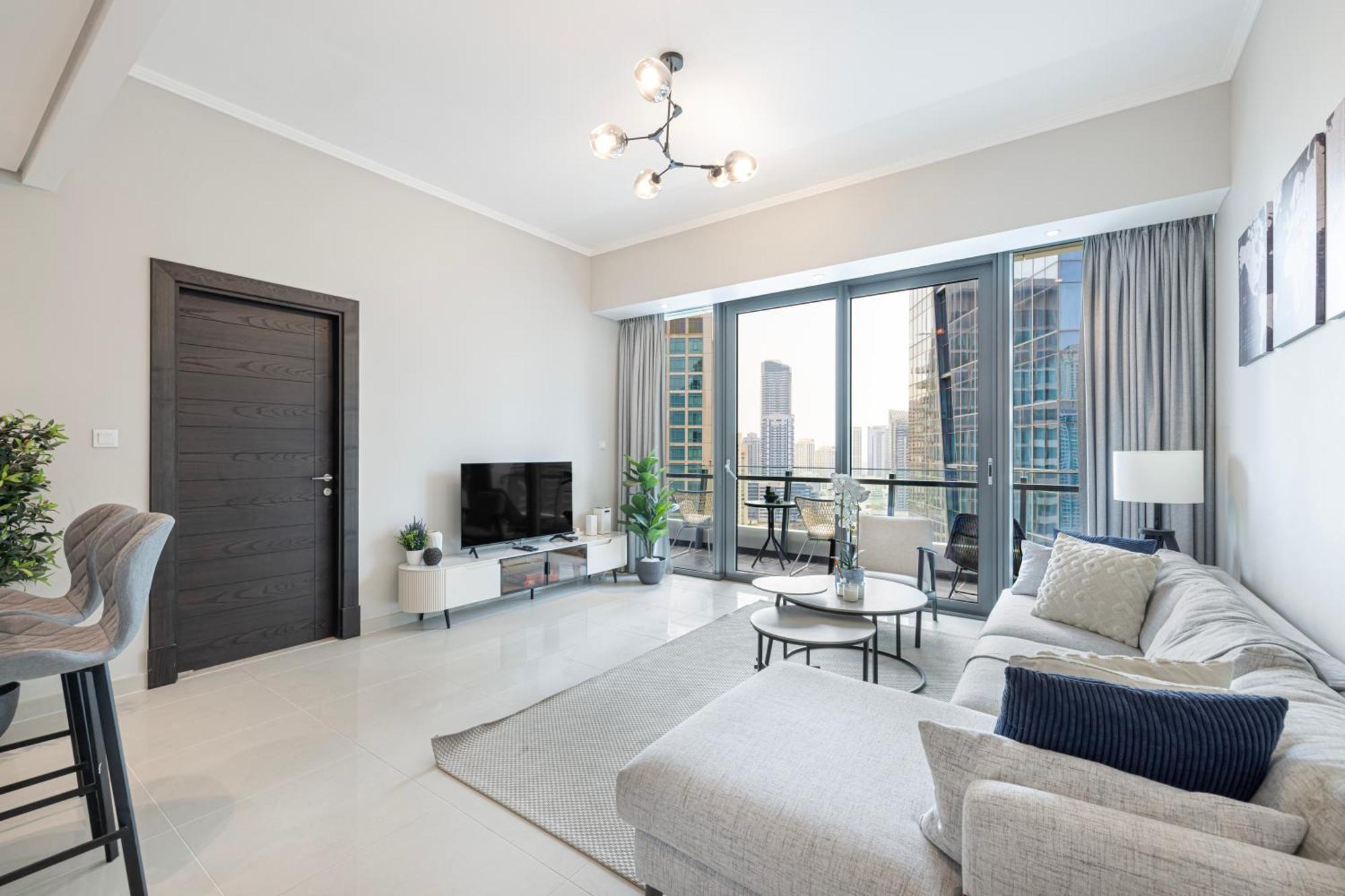 Daniels 1br At Silverene Tower Marina Dubaï