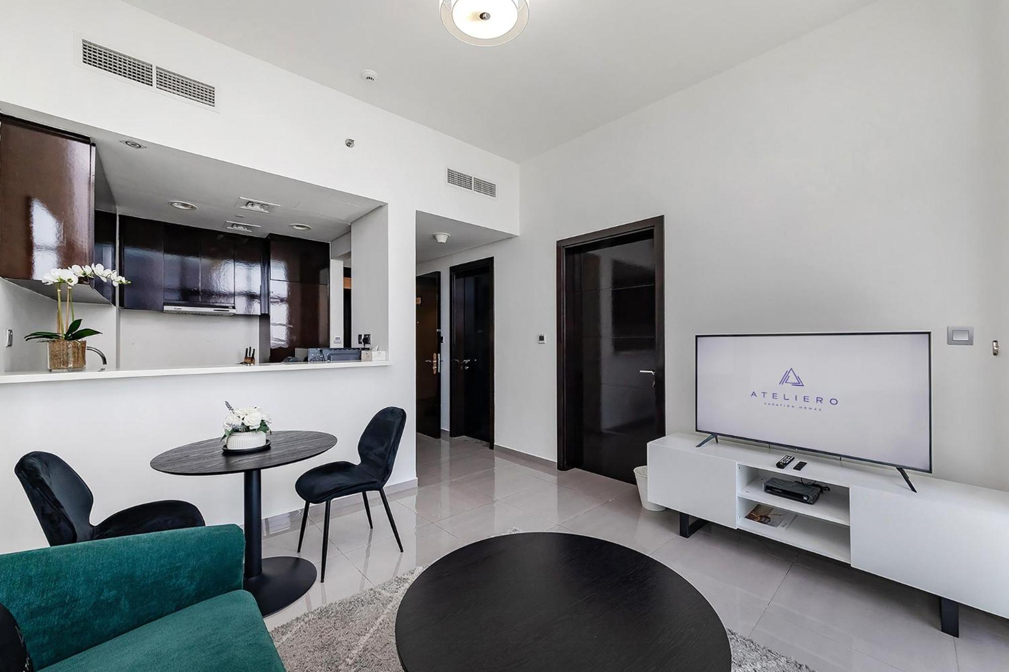 Appartement Stylish 1br At Damac Merano Tower With Great View Dubaï