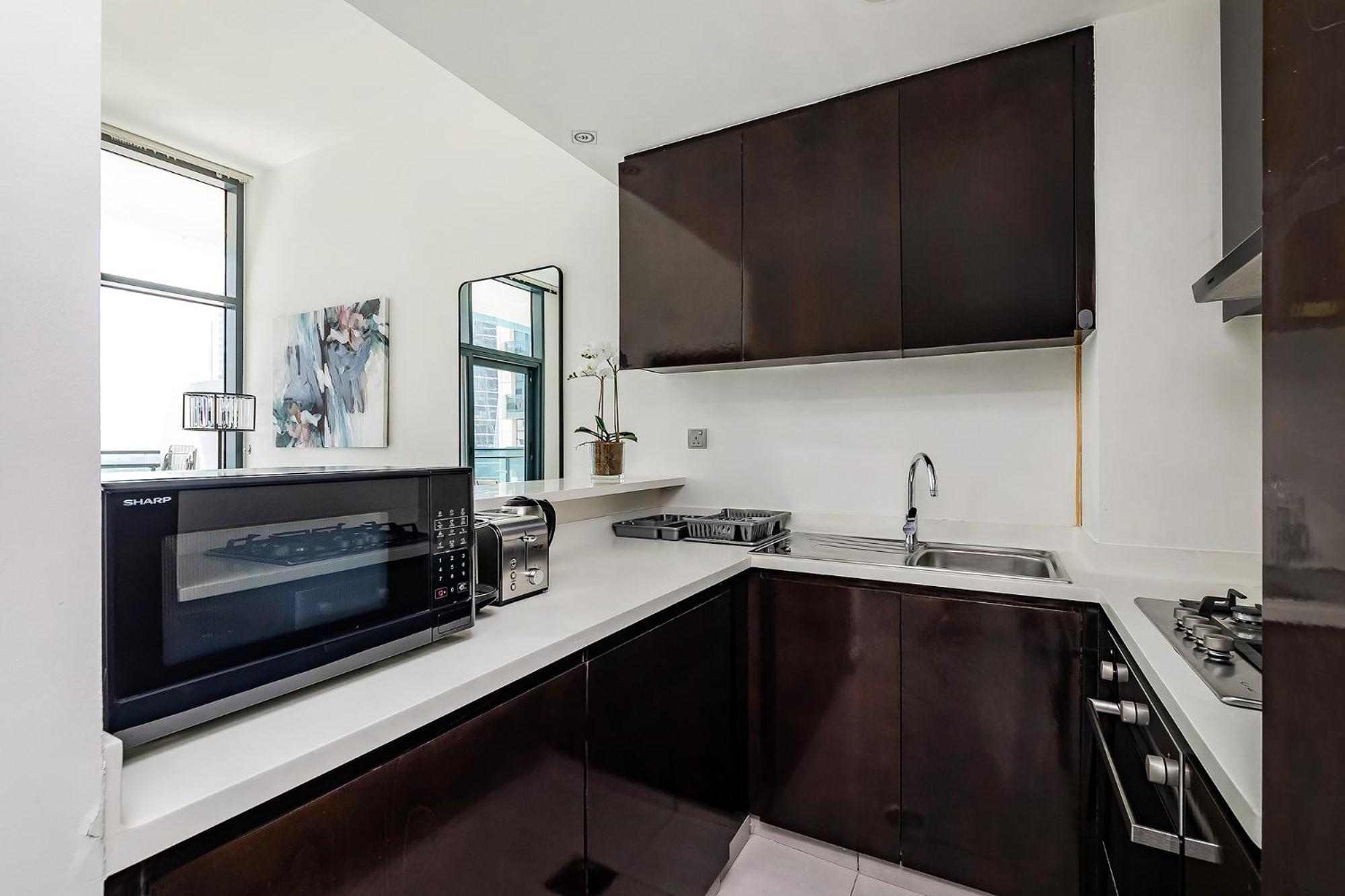 Appartement Stylish 1br At Damac Merano Tower With Great View Dubaï