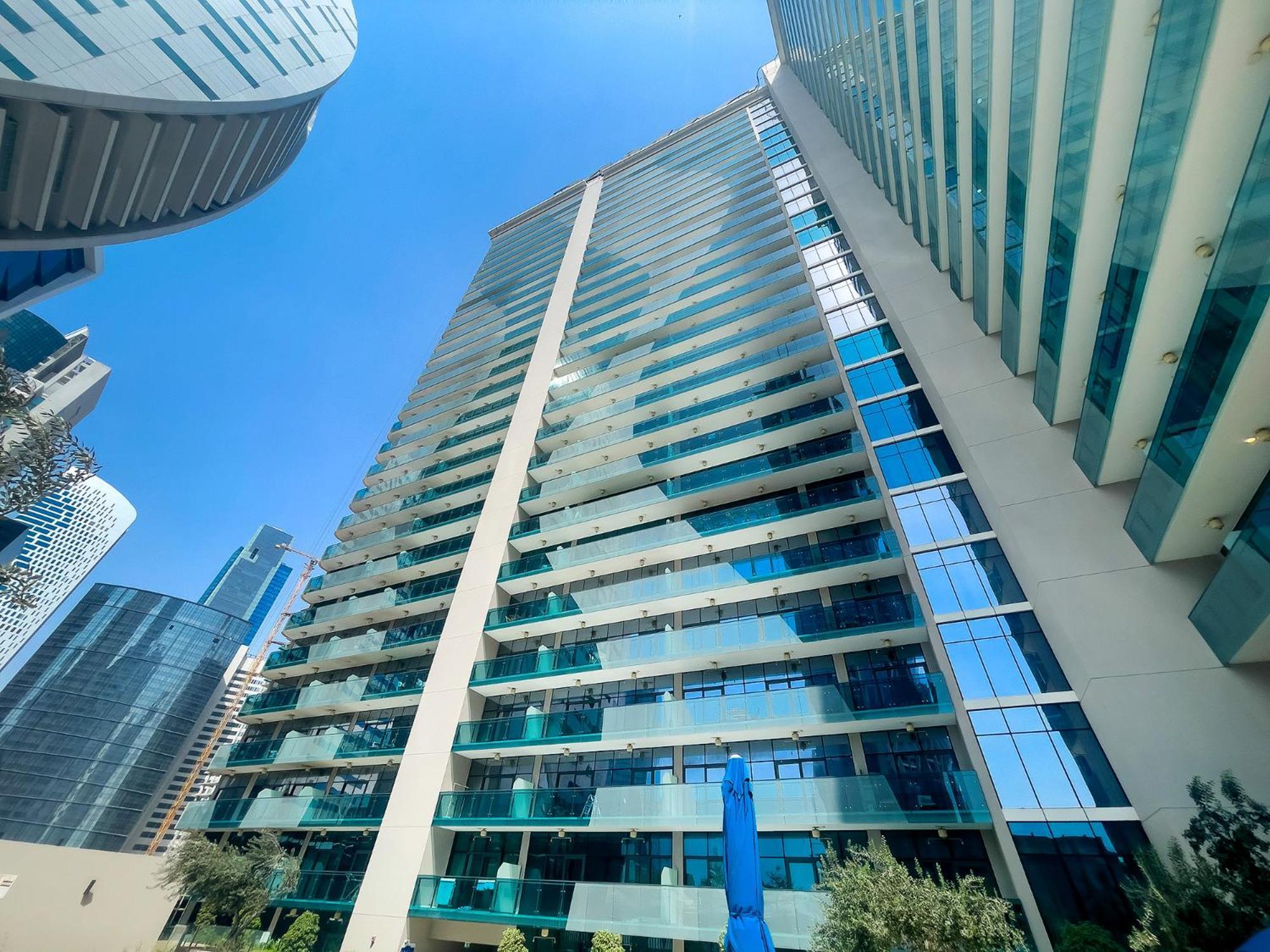 Stylish 1br At Damac Merano Tower With Great View Appartement *