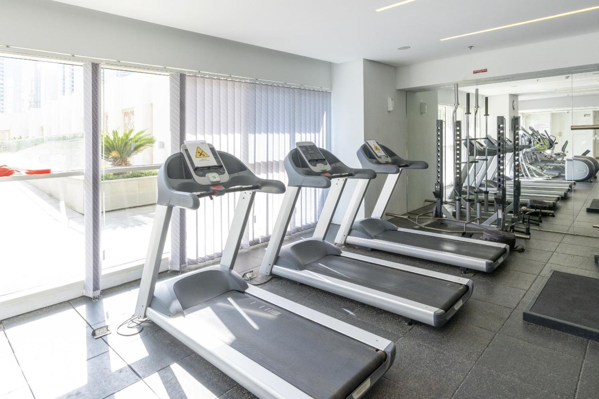 Sleek And Modern 2br In West Avenue, Marina- Allsopp&allsopp * Dubaï