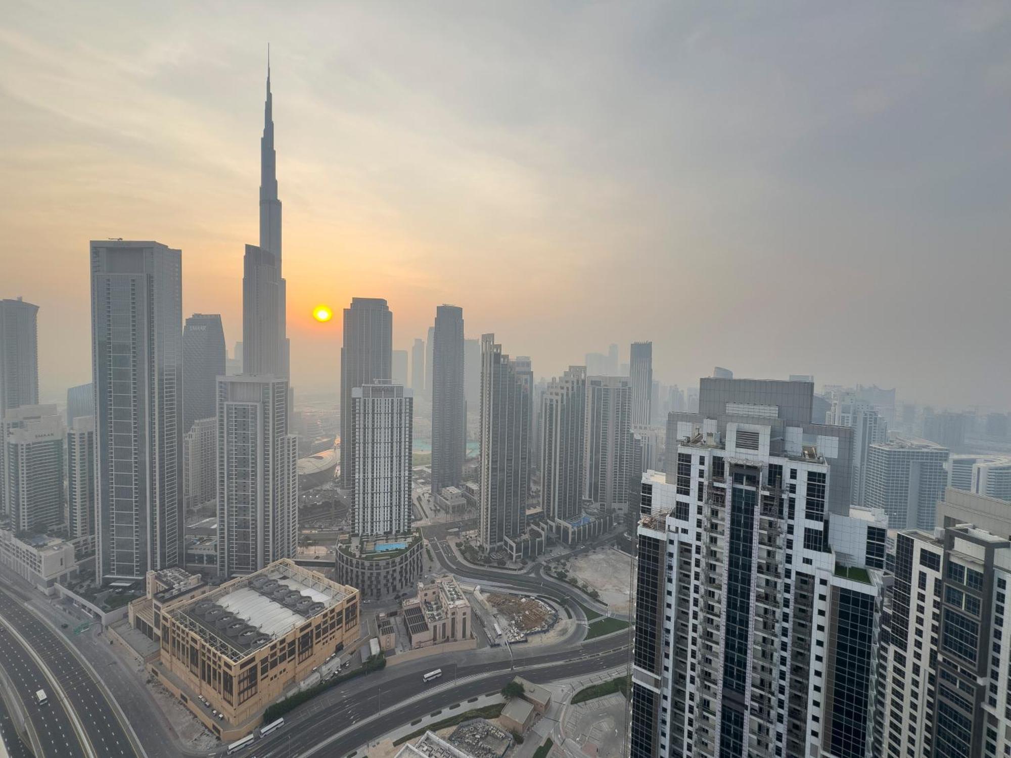 Paramount Midtown - 53rd Floor 2bedroom With Famous Roof Infinity Pool Overlooking Burj Khalifa *