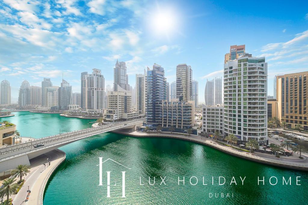 Lägenhet Lux Marina View Prime Location Near Dubai