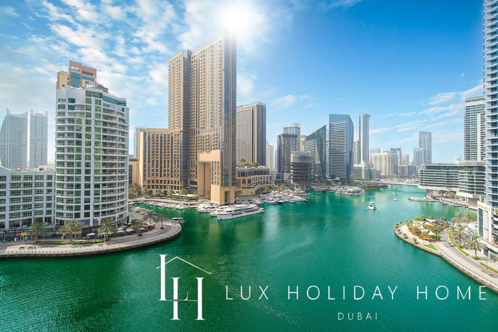 Lägenhet Lux Marina View Prime Location Near Dubai
