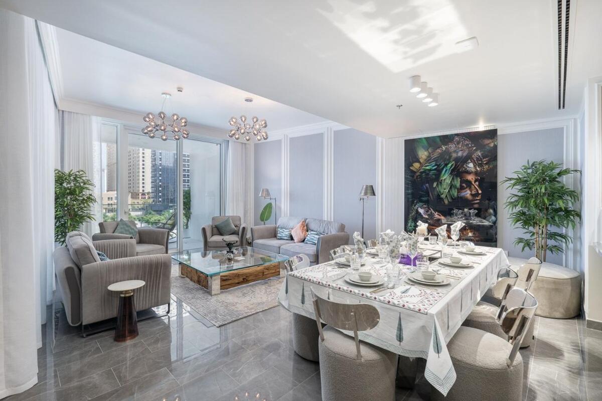 Apartment Incredible 3-bed With Marina Views! Dubai