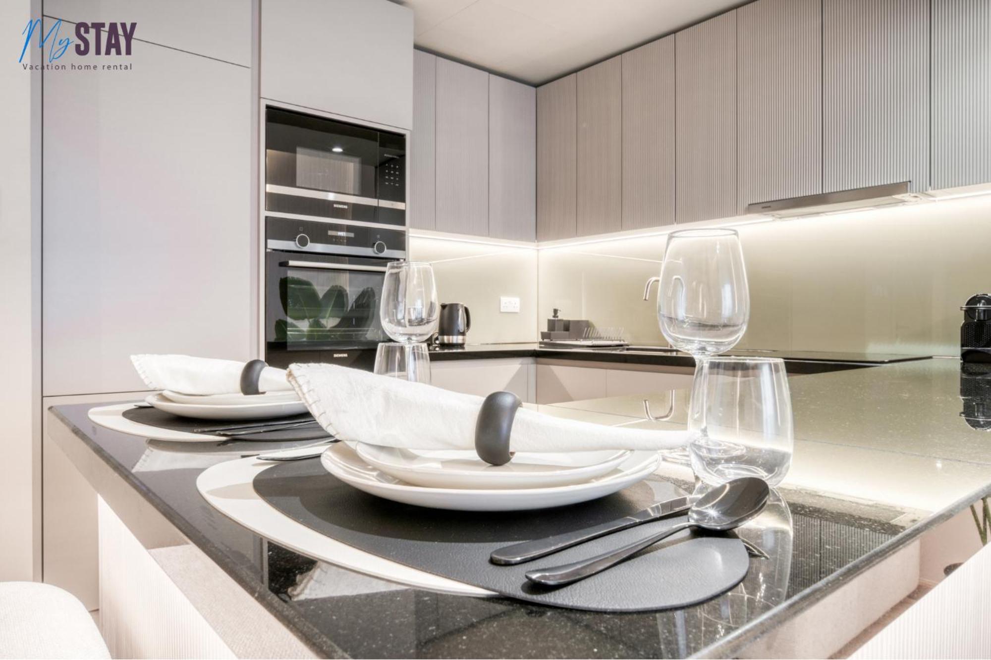 Luxurious 1br Blvd Tower