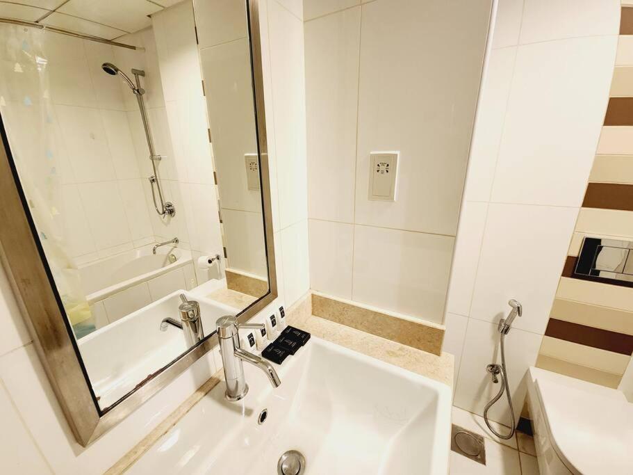 Apartamento Stylish For Rent Close To Burj Khalifa At Downtowen Dubái