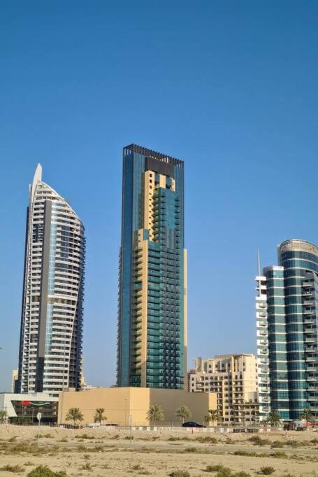 Super Luxury 1-bedroom For Rent At Jumeirah Village Circle Apartamento