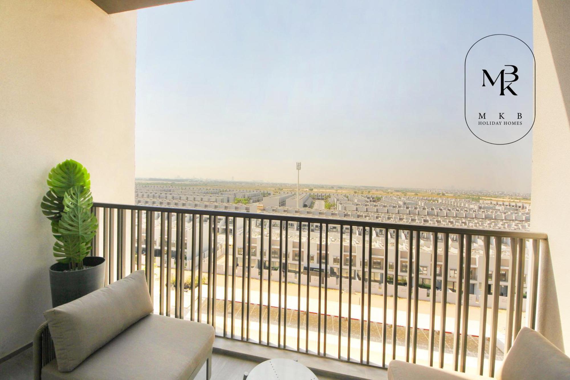 Spacious Apartment- Meydan 900