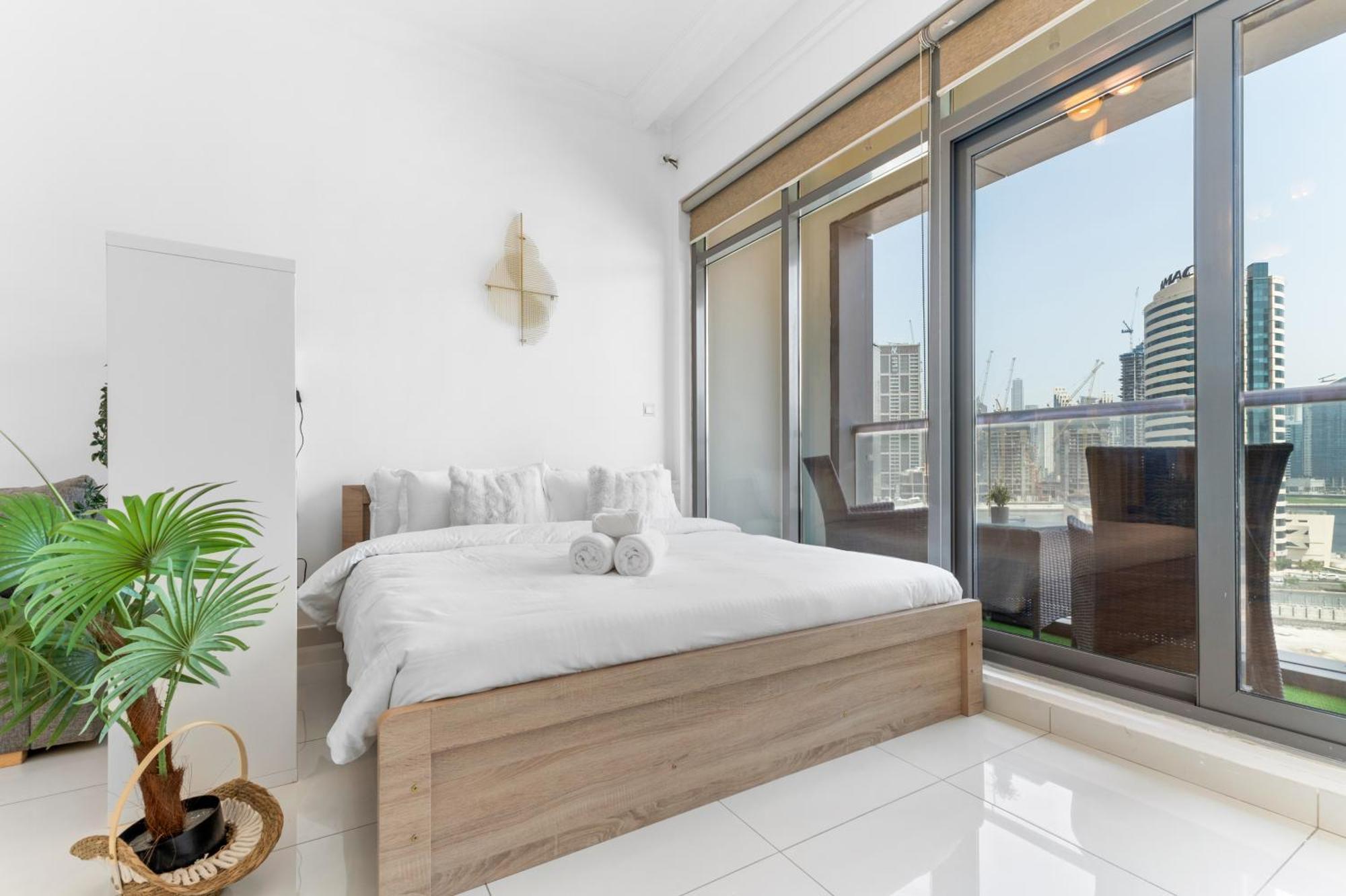 Waves - Executive Bay Studio, Canal View And Modern Amenities * Dubaï
