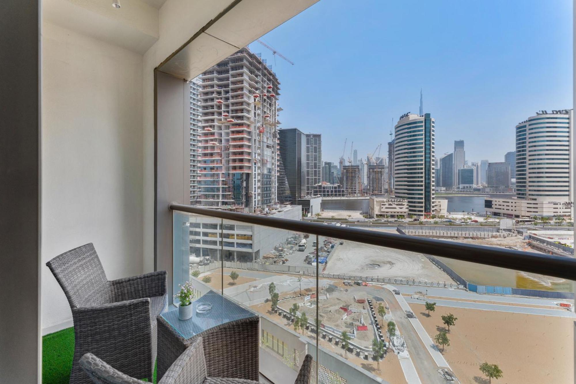 Waves - Executive Bay Studio, Canal View And Modern Amenities * Dubaï