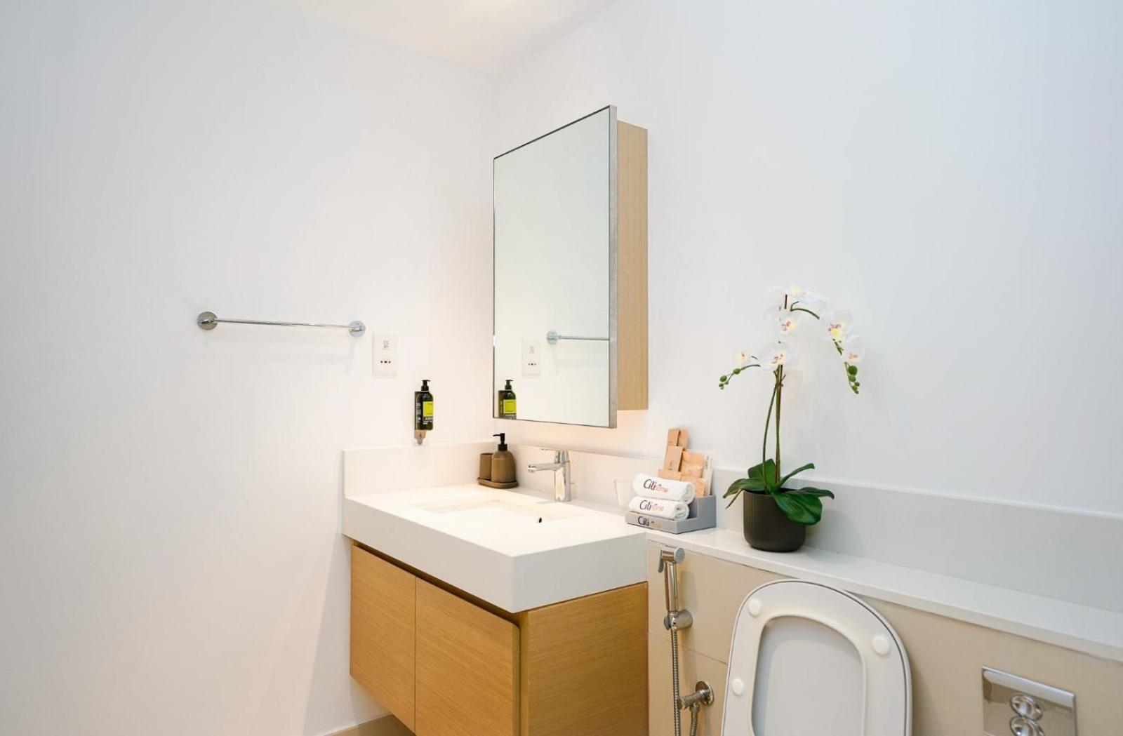Apartament Citihome-1br With Large Living In Creek Horizon Dubai