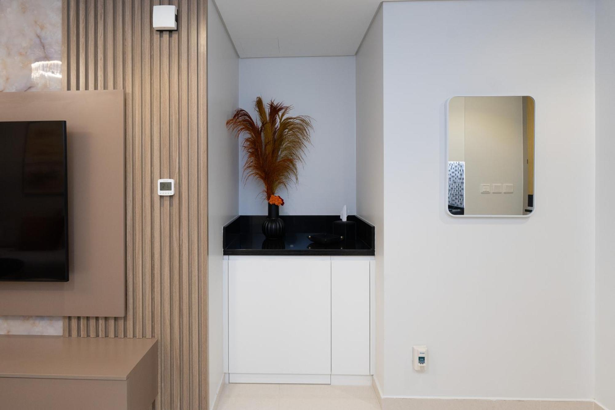 Keyrock Living - Family 2br Cozy In Business Bay - Aykon Tower Apartemen