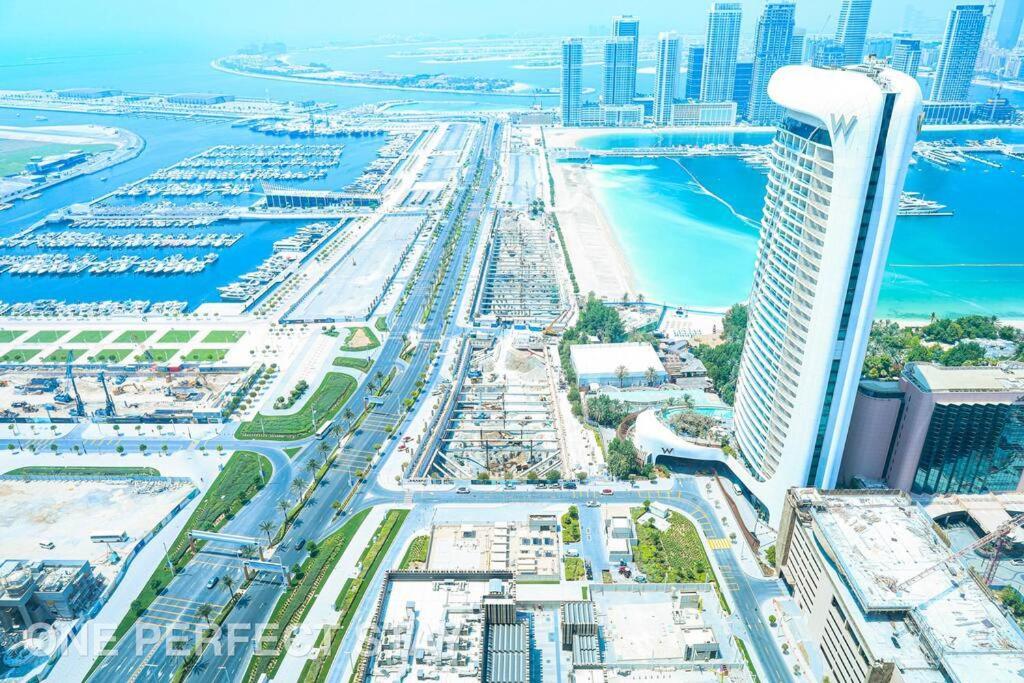 Stunning View 1 Bedroom Pool & Gym Dubaï