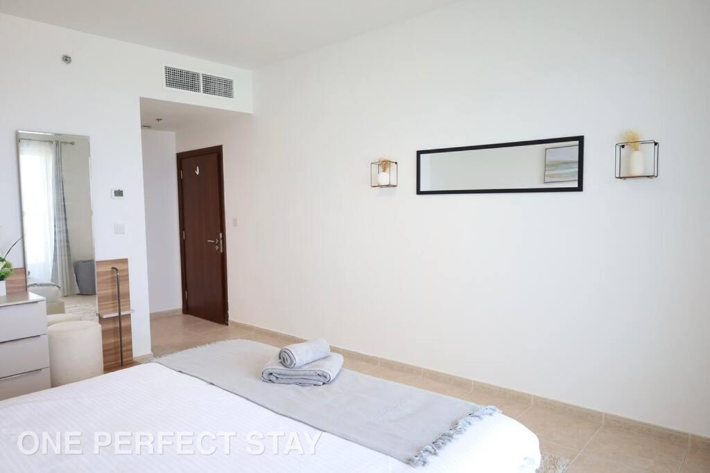 Stunning View 1 Bedroom Pool & Gym Appartement *