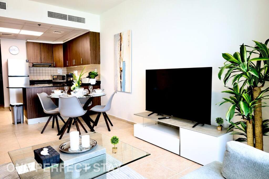 Appartement Stunning View 1 Bedroom Pool & Gym *