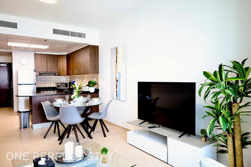 Appartement Stunning View 1 Bedroom Pool & Gym Dubaï
