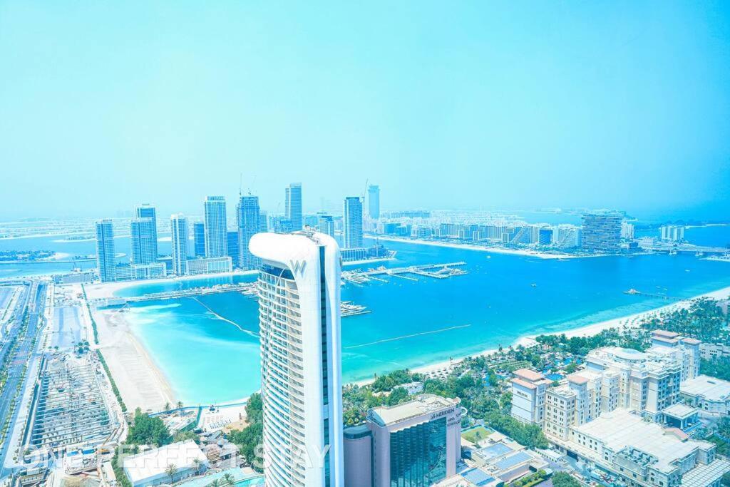 Stunning View 1 Bedroom Pool & Gym Appartement