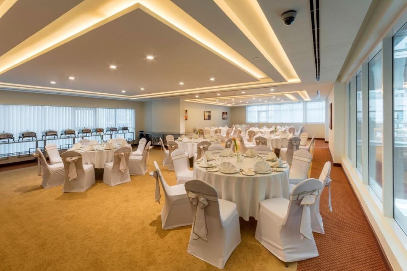 Hotell Golden Tulip Media 4*