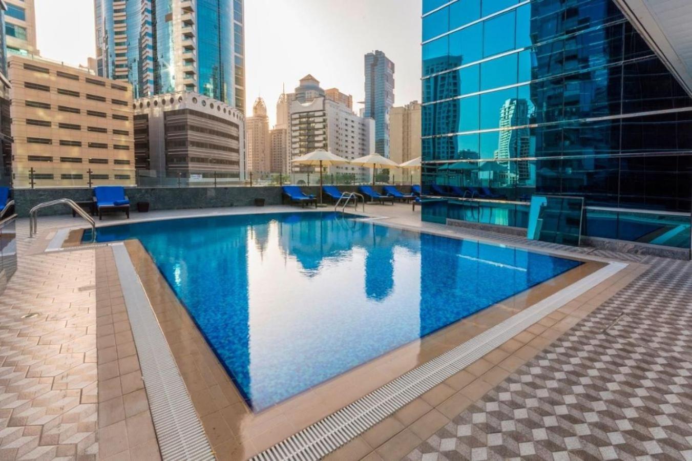 Hotell Golden Tulip Media 4*