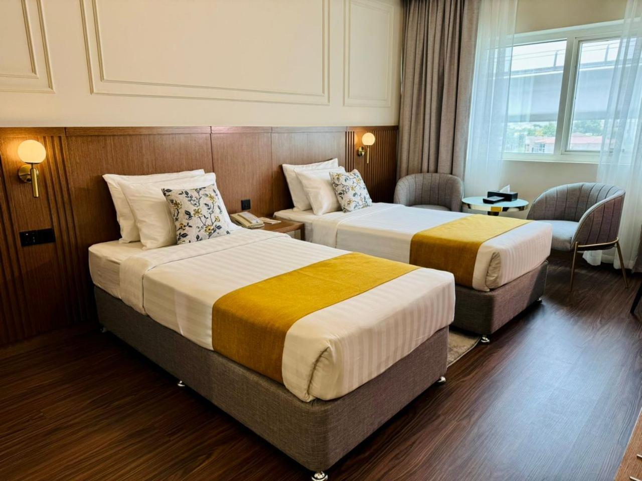 Hotel Fortune Plaza Hotel, Airport 3*