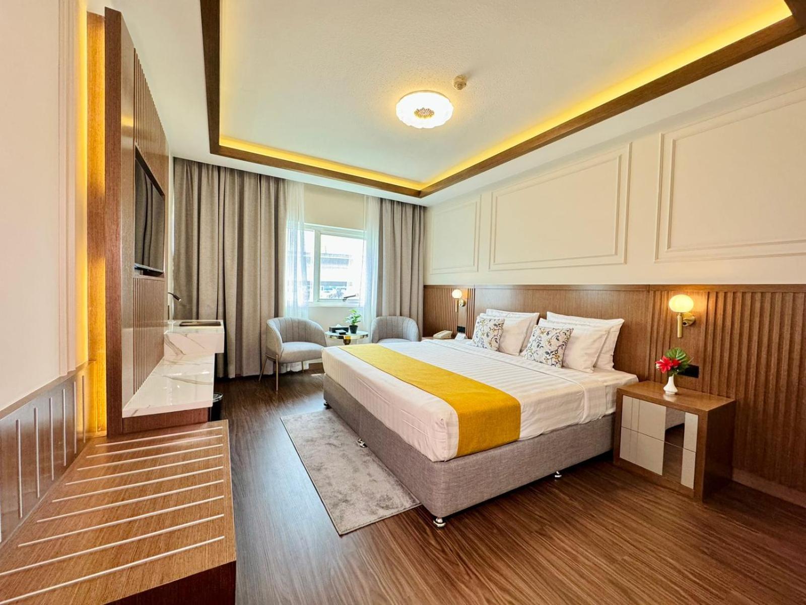 Hotel Fortune Plaza Hotel, Airport