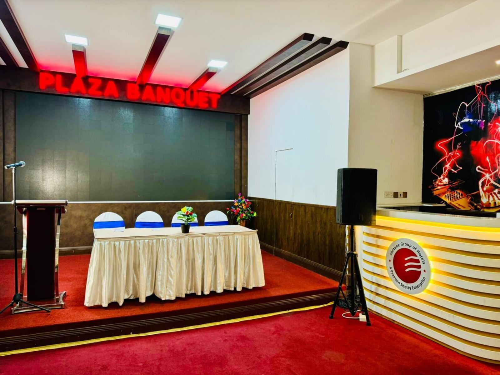 Fortune Plaza Hotel, Airport Dubái