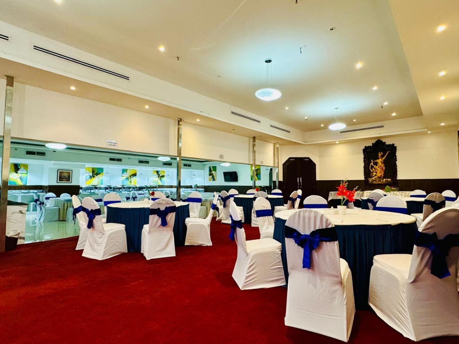 Fortune Plaza Hotel, Airport