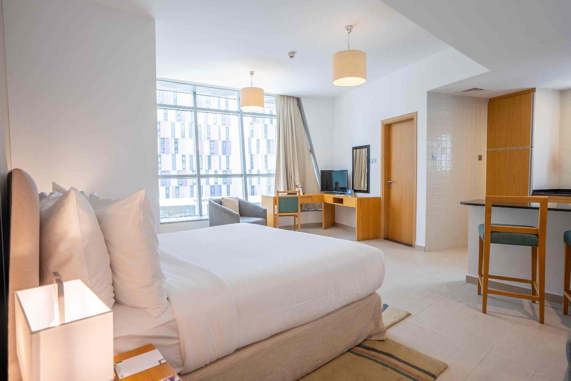Grand Heights Apartahotel