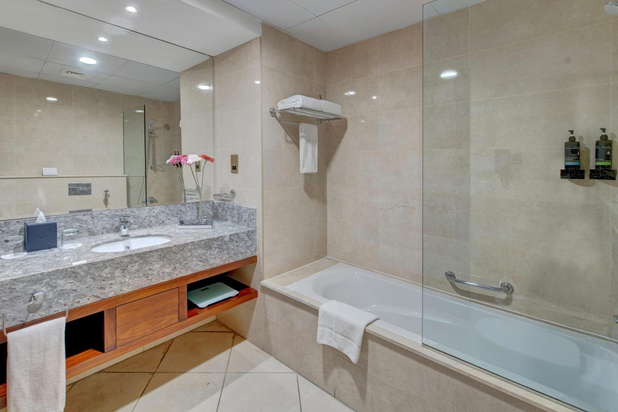 Suha Creek Apartment, Waterfront Jaddaf, Dubai