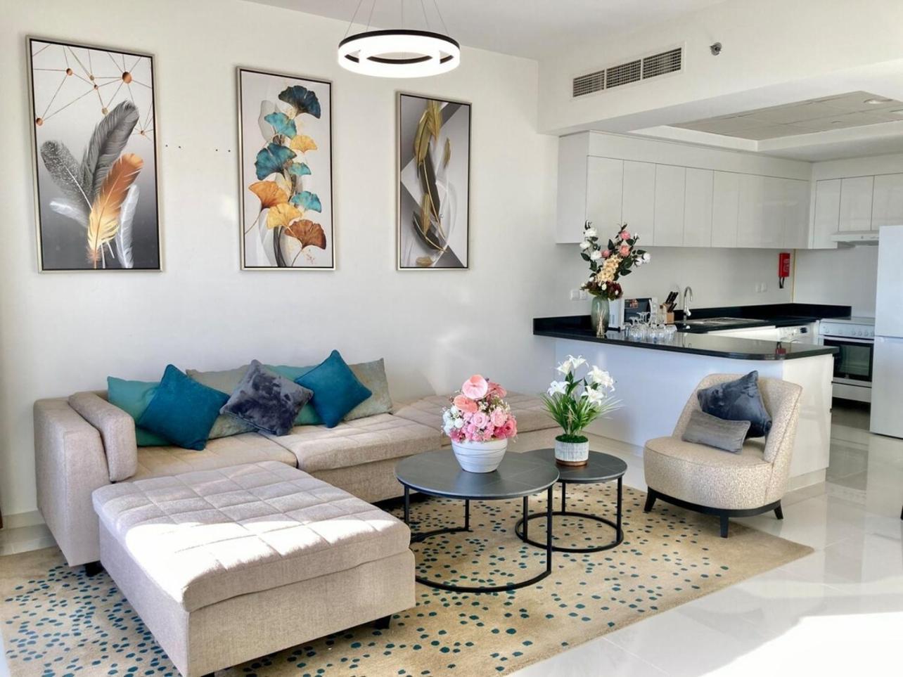 Appartement Luxurious 2br Skyline & Pool Views *