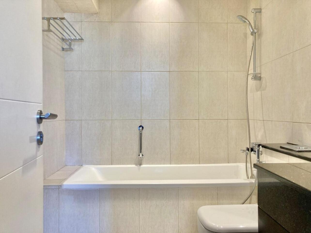 Luxurious 2br Skyline & Pool Views * Dubaï