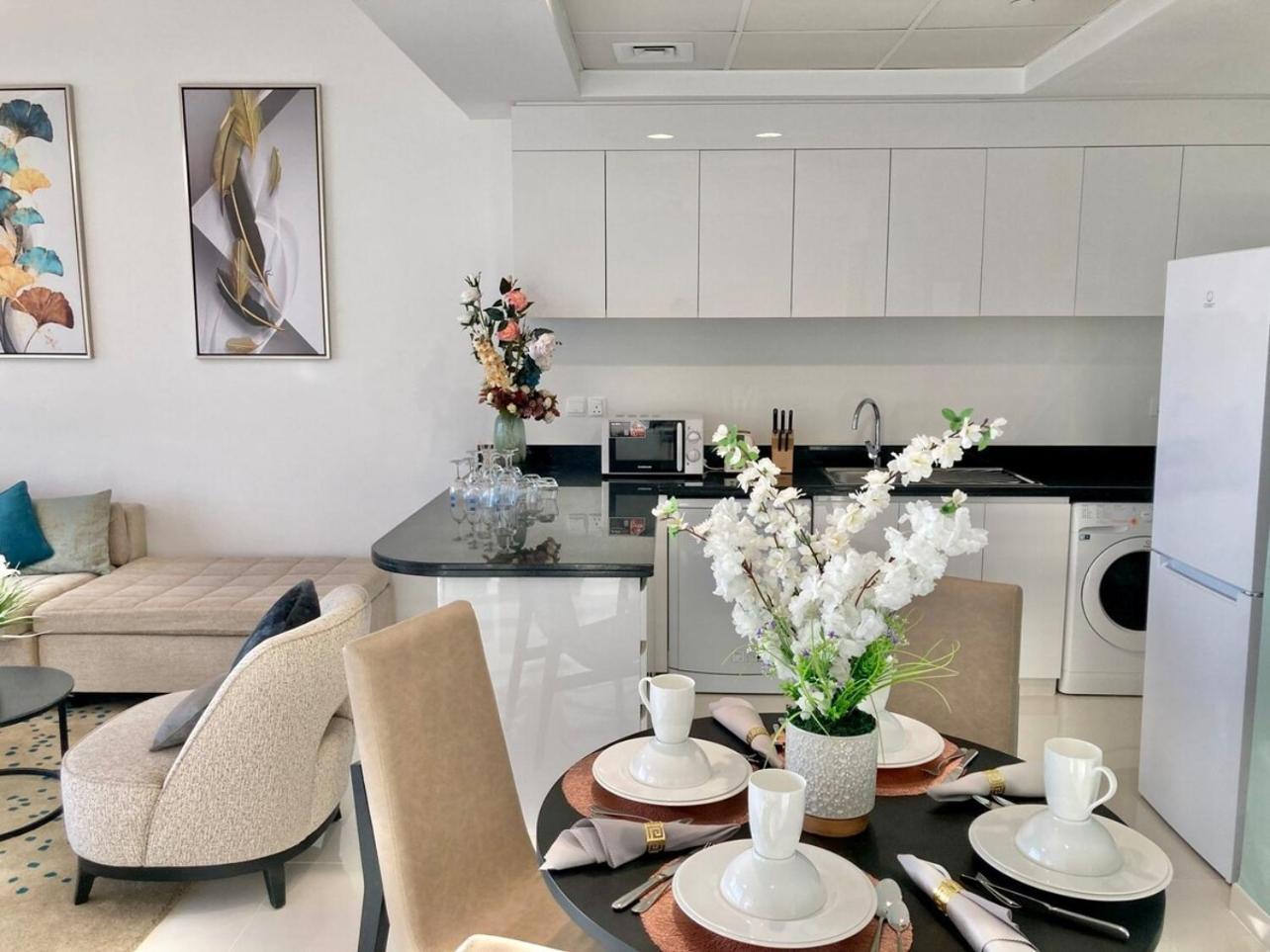 Appartement Luxurious 2br Skyline & Pool Views
