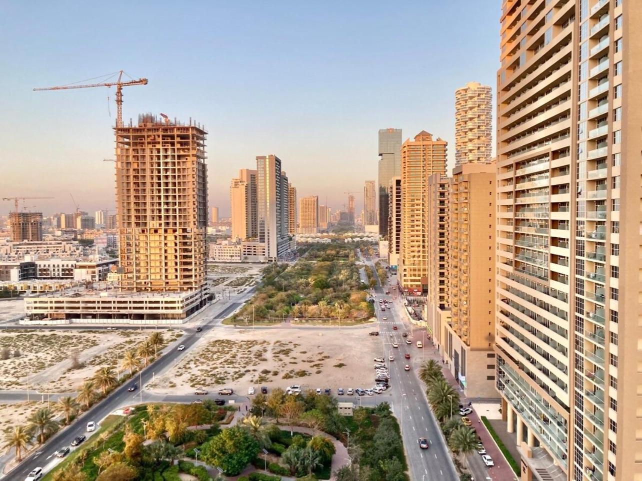 Appartement Luxurious 2br Skyline & Pool Views
