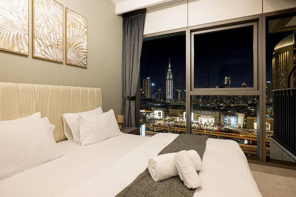 Downtown - Burj Khalifa Facing - 2 Bed Luxe