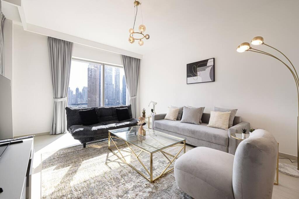Downtown - Burj Khalifa Facing - 2 Bed Luxe * Dubaï