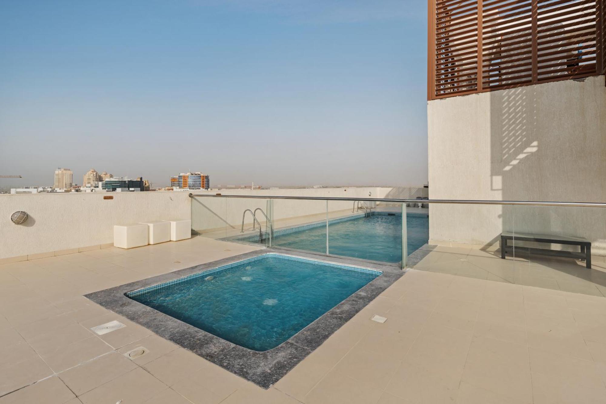Bright In The Heart Of Silicon Oasis Apartamento