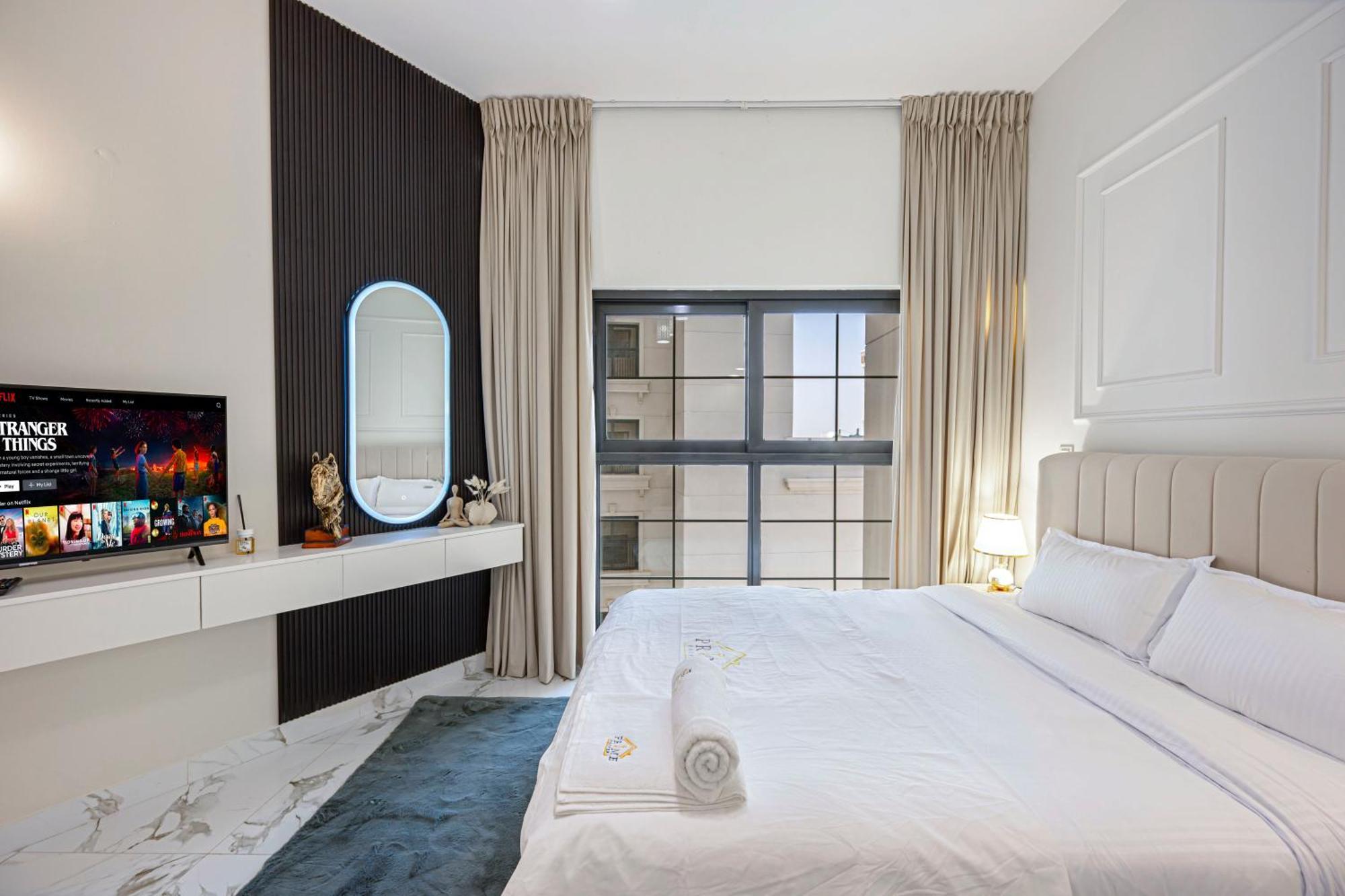 Sophisticated With Dubailand Views Lägenhet